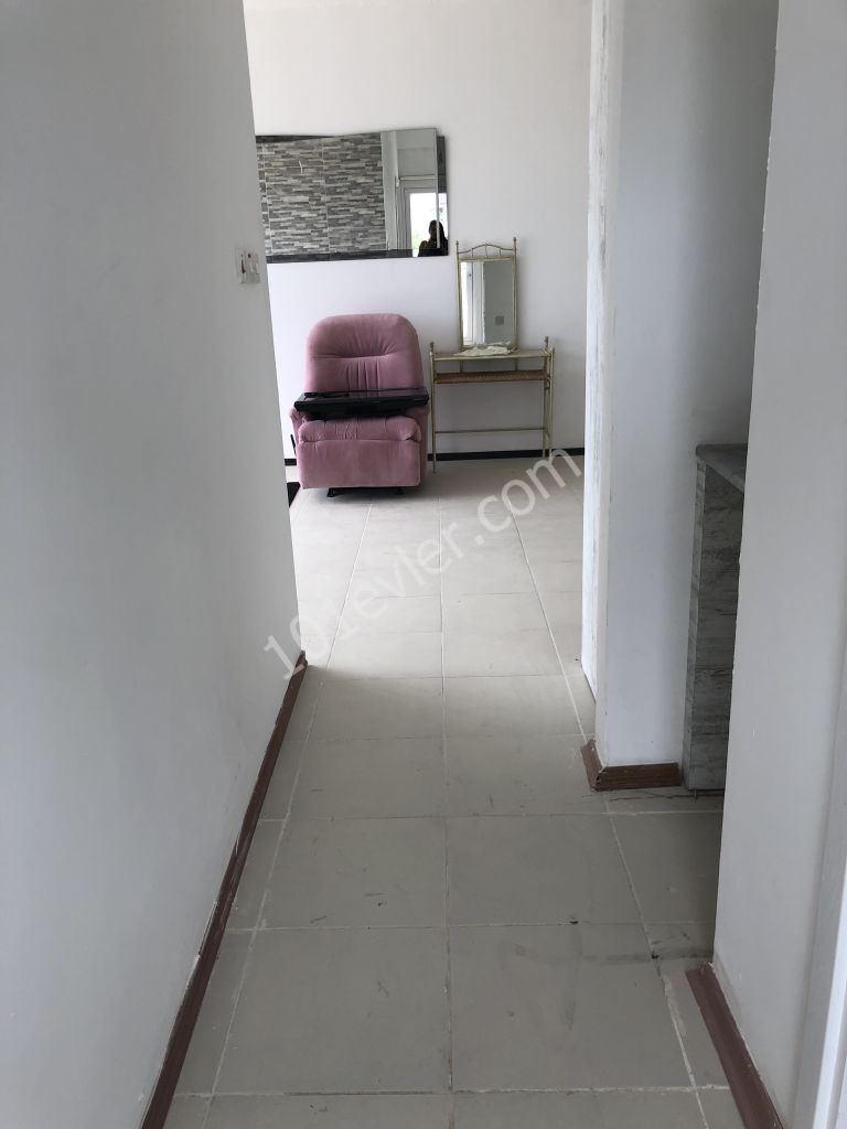 Flat To Rent in Karaoğlanoğlu, Kyrenia