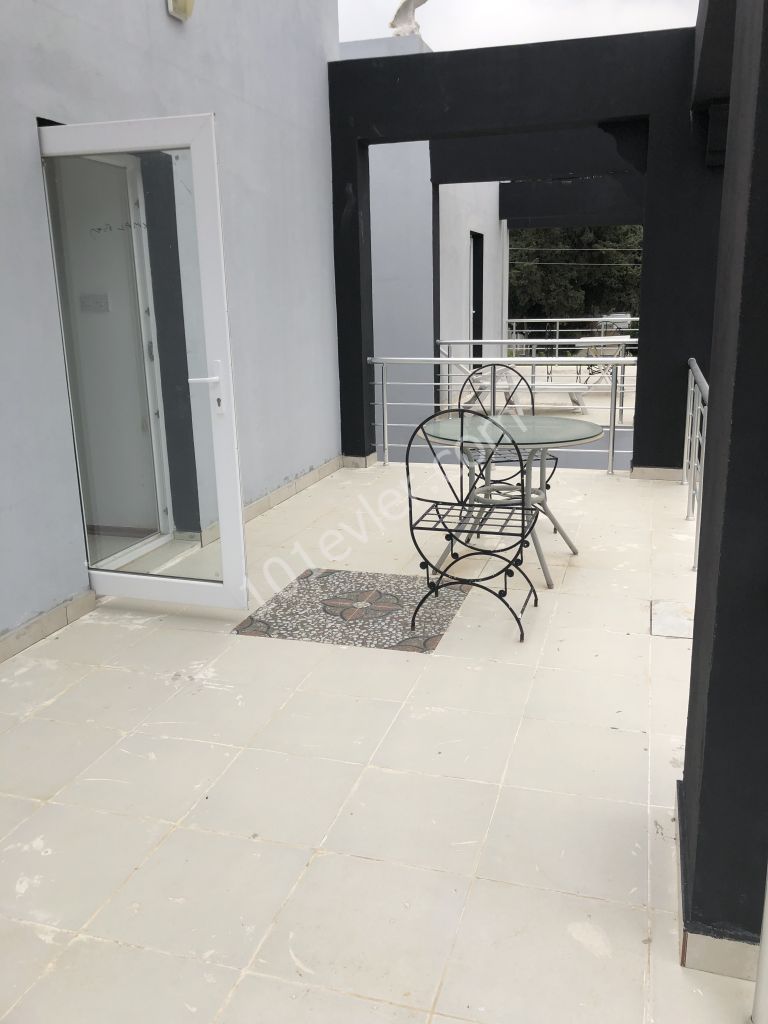 Flat To Rent in Karaoğlanoğlu, Kyrenia