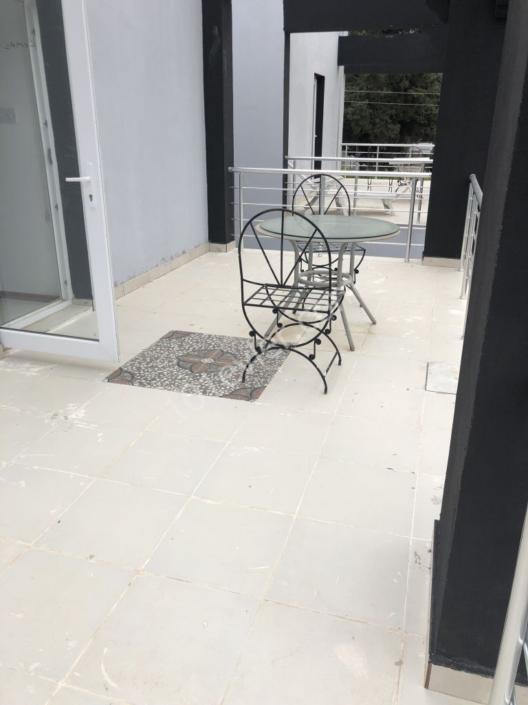 Flat To Rent in Karaoğlanoğlu, Kyrenia