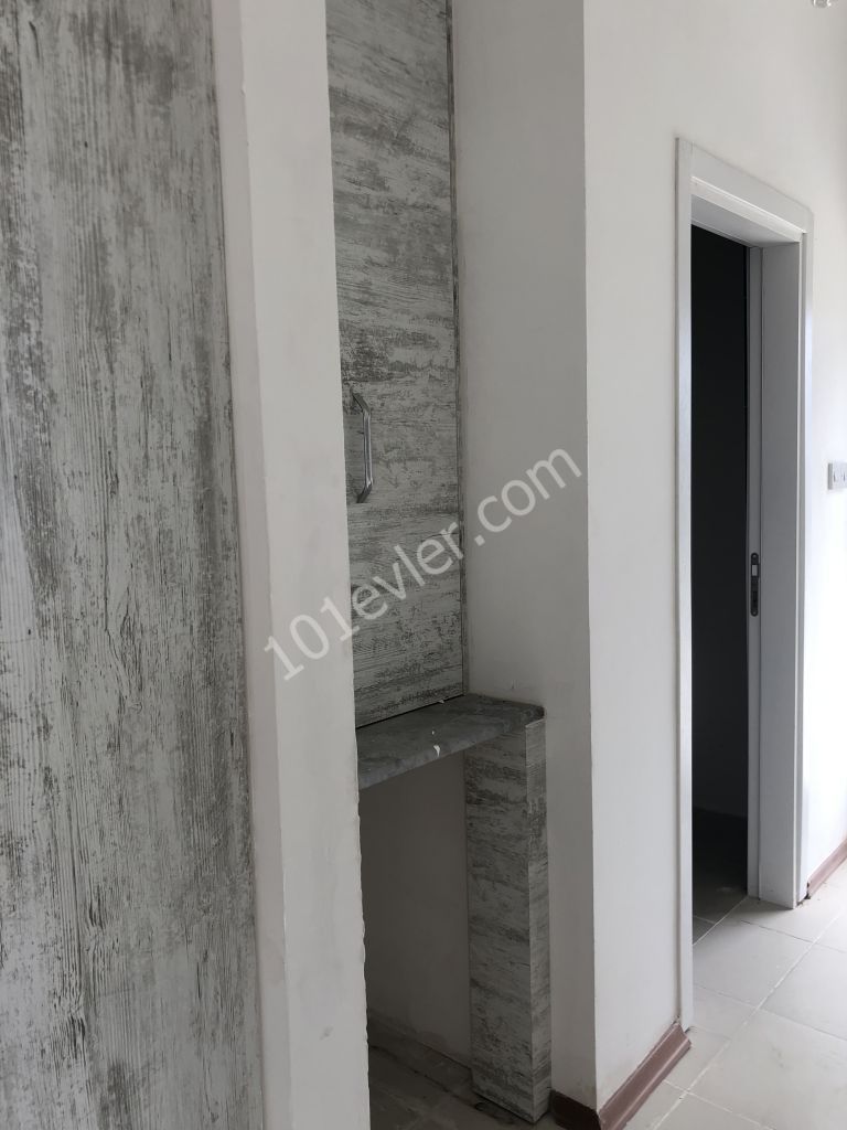 Flat To Rent in Karaoğlanoğlu, Kyrenia