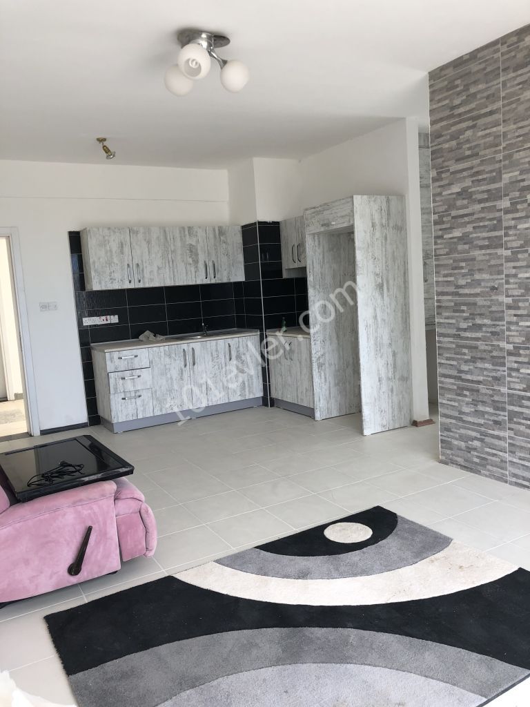 Flat To Rent in Karaoğlanoğlu, Kyrenia