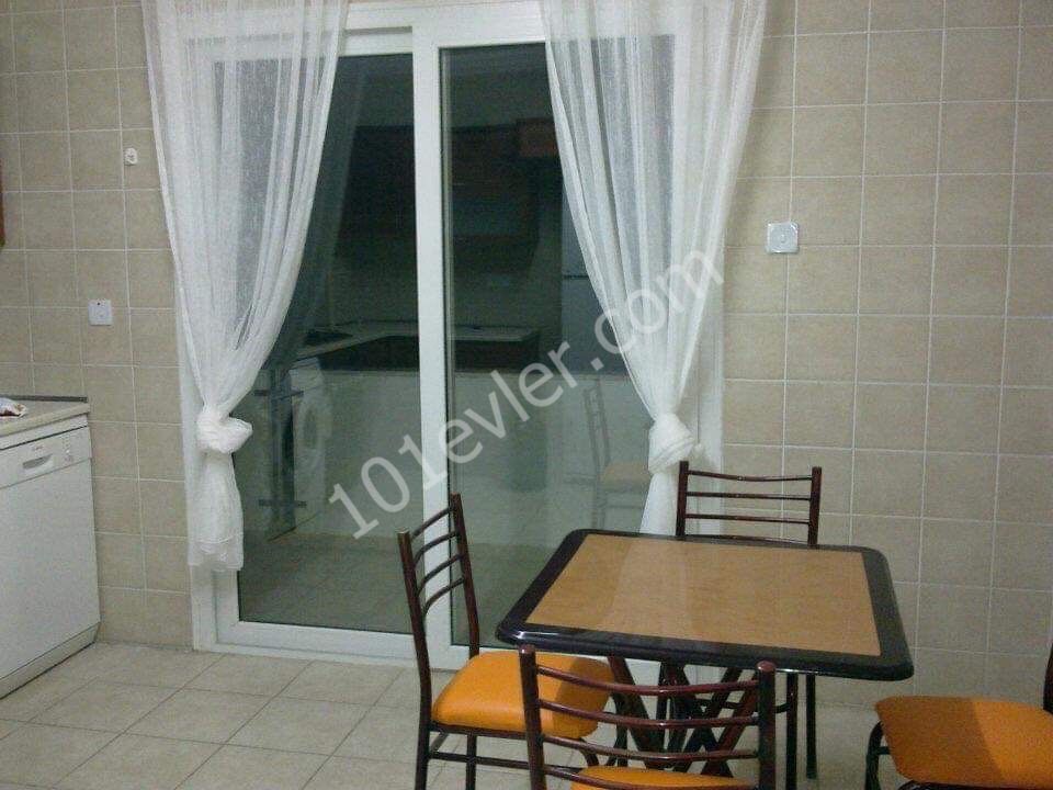 GIRNE MERKEZDE PATARA SITESINDE 4+2  SATILIK  PENTHOUSE