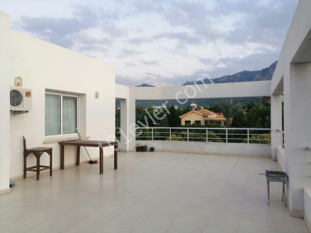 Flat To Rent in Karaoğlanoğlu, Kyrenia