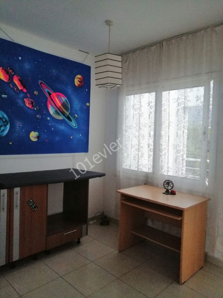 Flat To Rent in Karaoğlanoğlu, Kyrenia