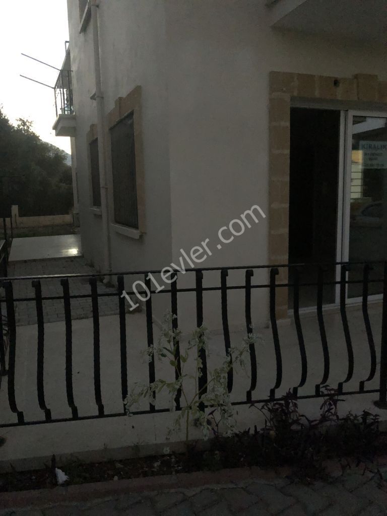 Flat To Rent in Zeytinlik, Kyrenia