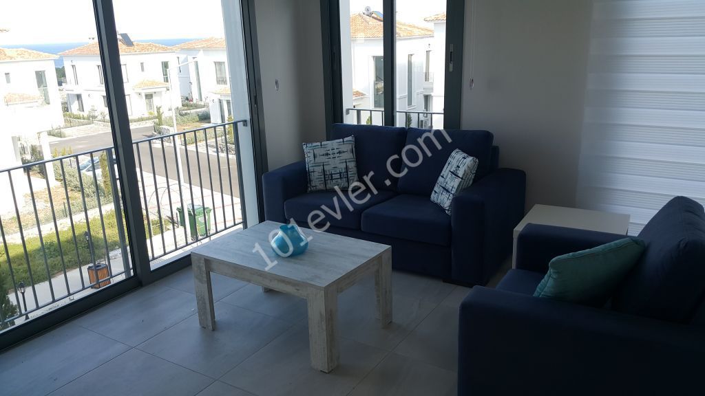 KIBRIS TOWN HOUSES ÖDÜLLÜ SİTEDE FULL EŞYALI  2+1 LÜKS DAİRE!!!