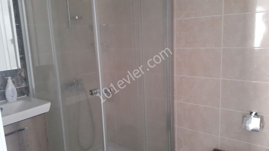 Girne Merkez'de Kiralık Lüx Residance 1+1 Daire!!!