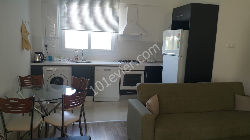 Girne Merkez'de Kiralık Lüx Residance 1+1 Daire!!!