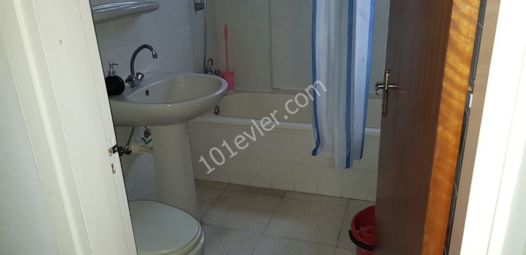 Flat To Rent in Girne Merkez, Kyrenia