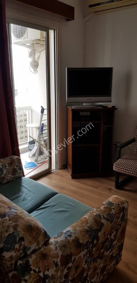 Flat To Rent in Girne Merkez, Kyrenia