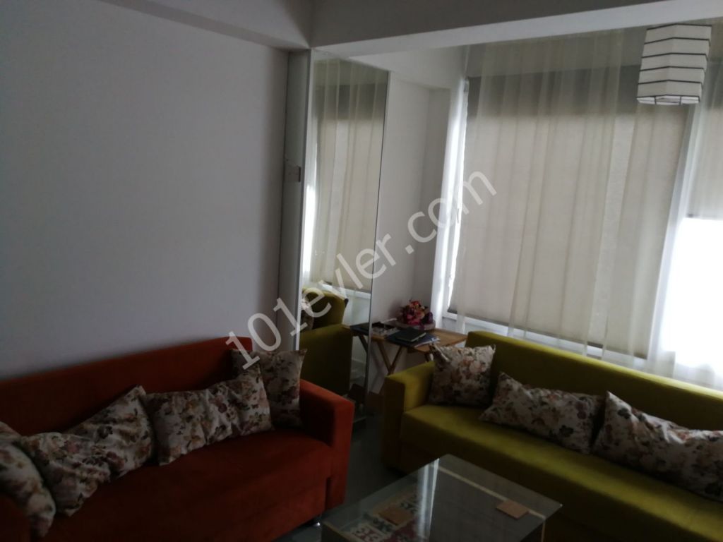 Flat To Rent in Girne Merkez, Kyrenia