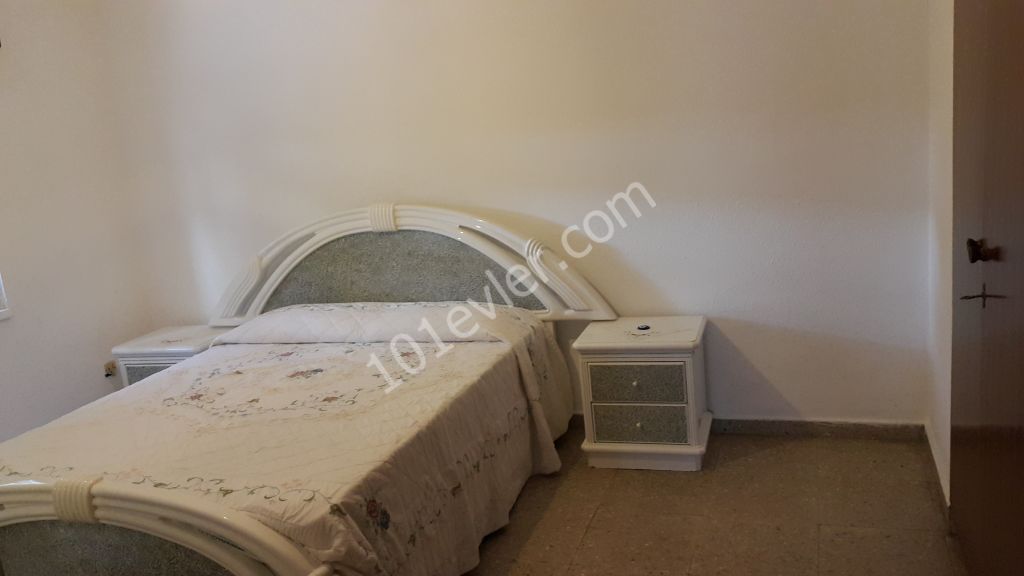 GİRNE AKPINAR PASTANESİ ÜSTÜNDE 160m2 3+1 DAİRE!!!