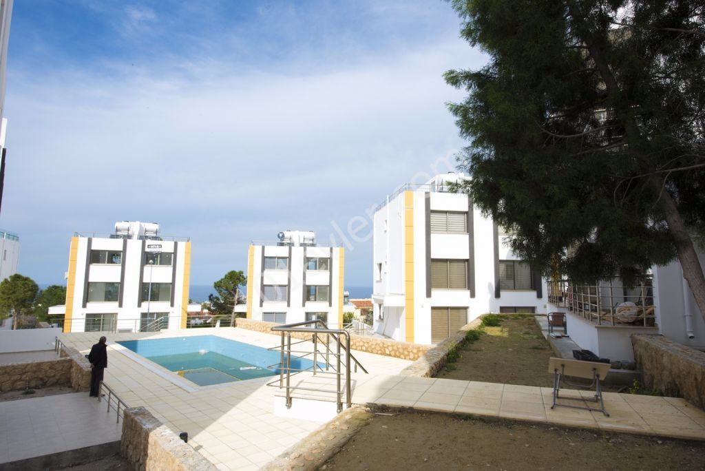 Flat To Rent in Girne Merkez, Kyrenia