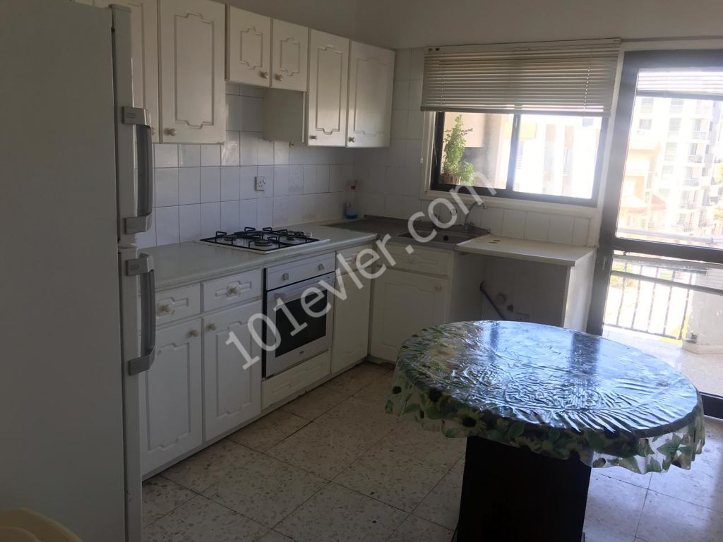 Flat To Rent in Girne Merkez, Kyrenia