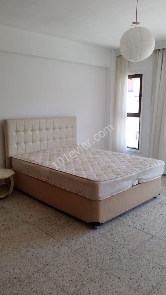 Flat To Rent in Girne Merkez, Kyrenia