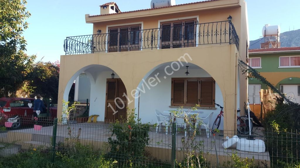 Detached House To Rent in Lapta, Kyrenia