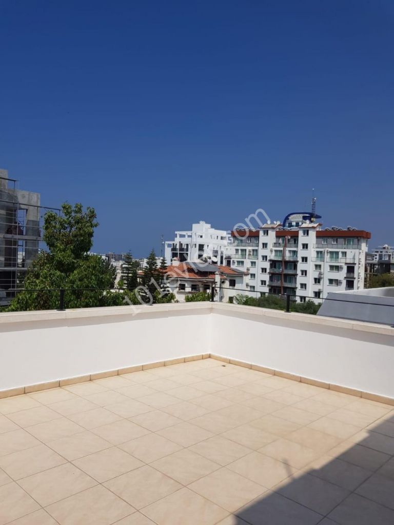 Penthouse To Rent in Girne Merkez, Kyrenia