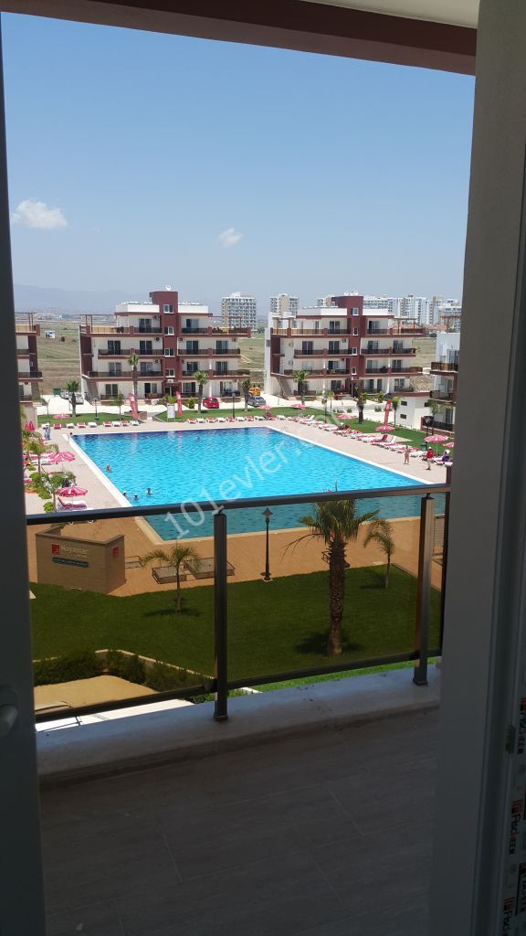 İSKELE NOYANLAR ROYAL SUN SİTESİ AQUA BLOĞUNDA 1+1 LÜKS PENTHOUSE!