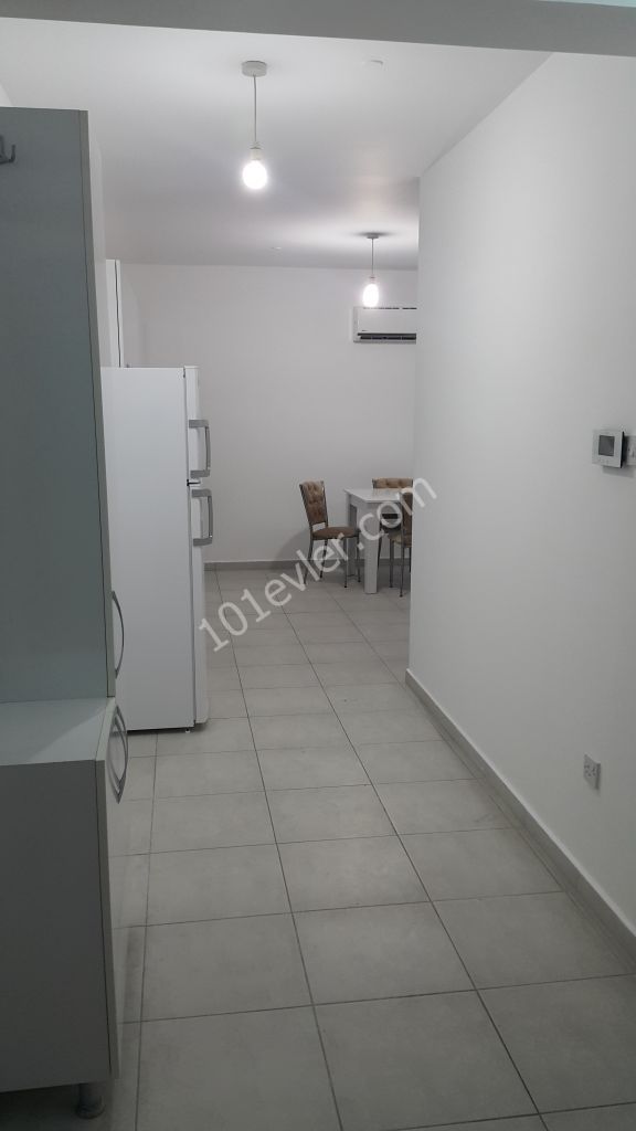 GİRNE KAR MARKET AŞAĞISINDA 2+1 LÜKS DAİRE!