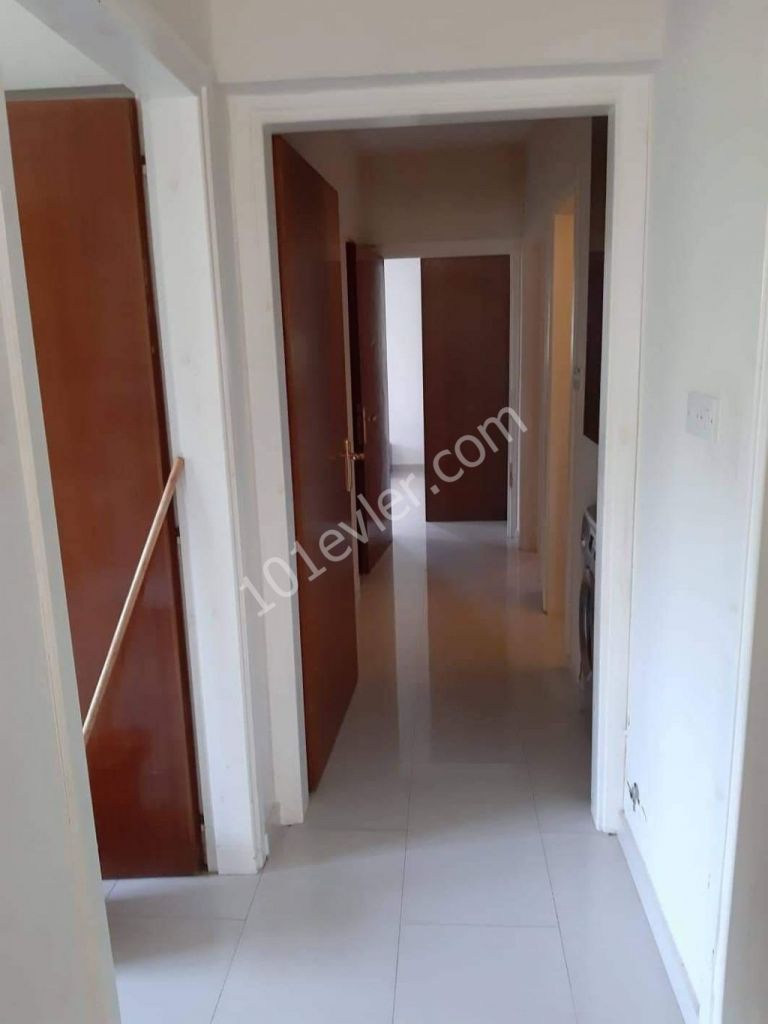 Flat To Rent in Karaoğlanoğlu, Kyrenia