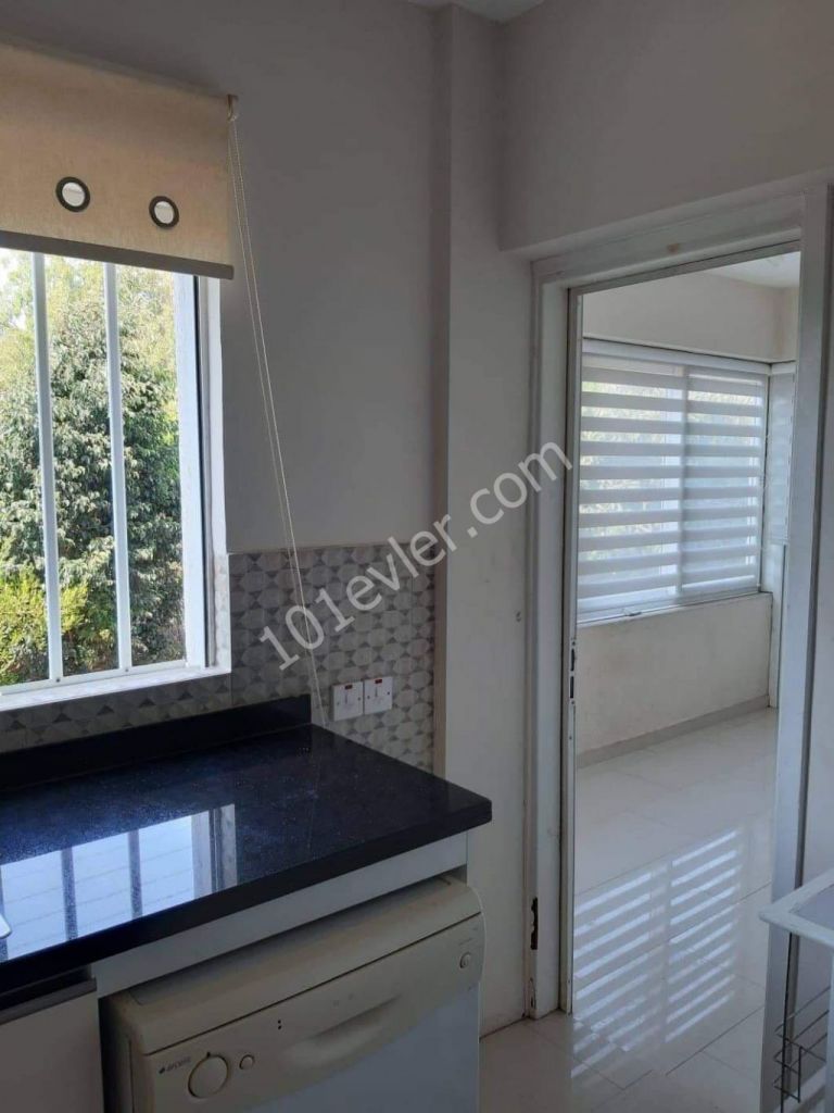 Flat To Rent in Karaoğlanoğlu, Kyrenia