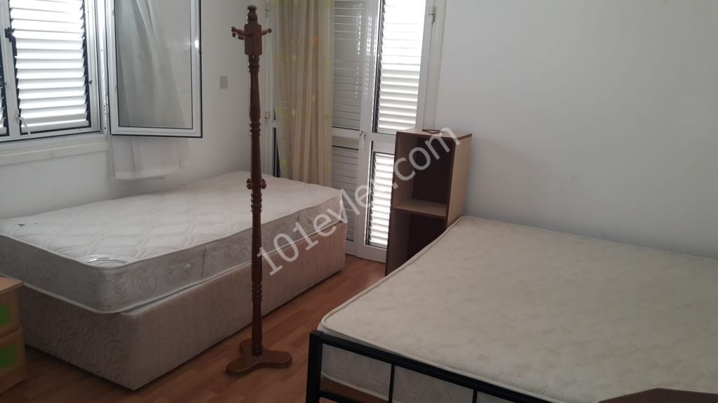 GİRNE BARBAROS MARKET ARKASI 1+1 EŞYALI DAİRE!!(TEK DEPOZİTO)!!