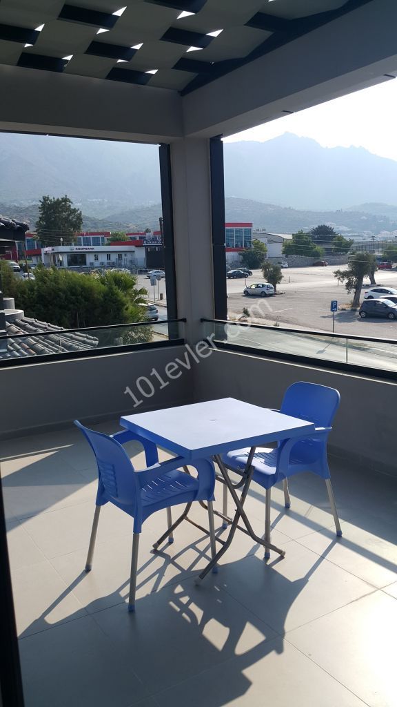 Flat To Rent in Karaoğlanoğlu, Kyrenia