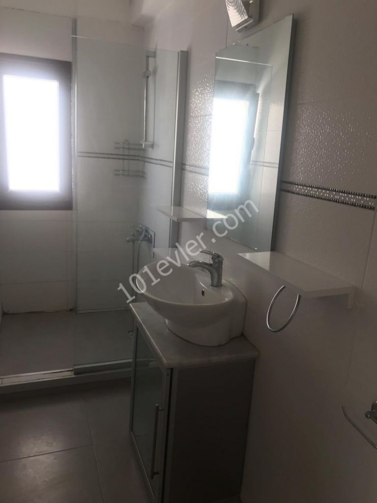 Flat To Rent in Girne Merkez, Kyrenia