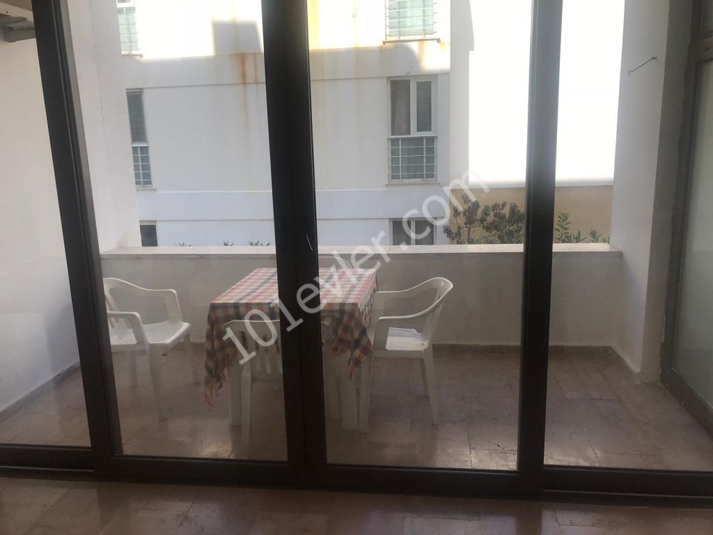 Flat To Rent in Girne Merkez, Kyrenia