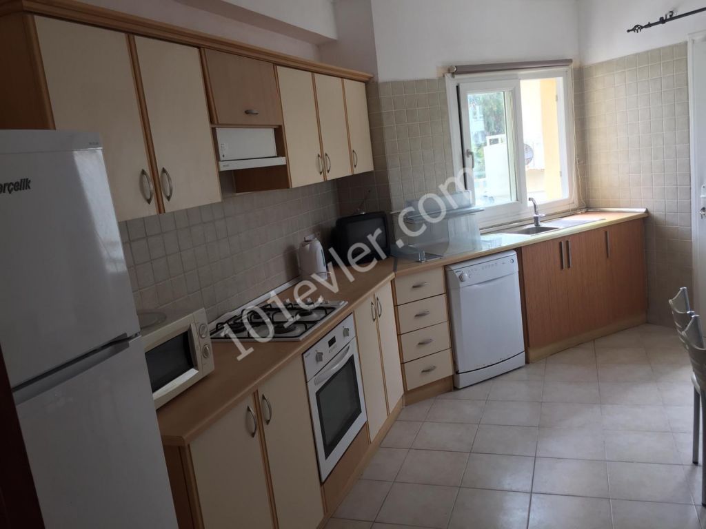 Flat To Rent in Girne Merkez, Kyrenia