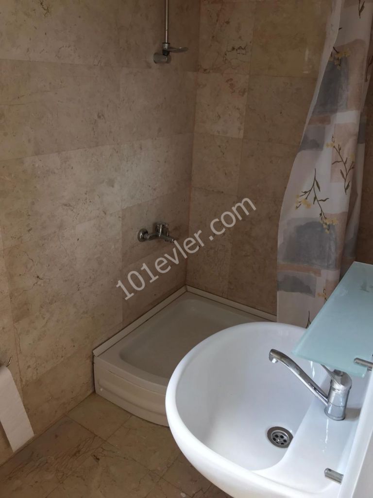 Flat To Rent in Girne Merkez, Kyrenia