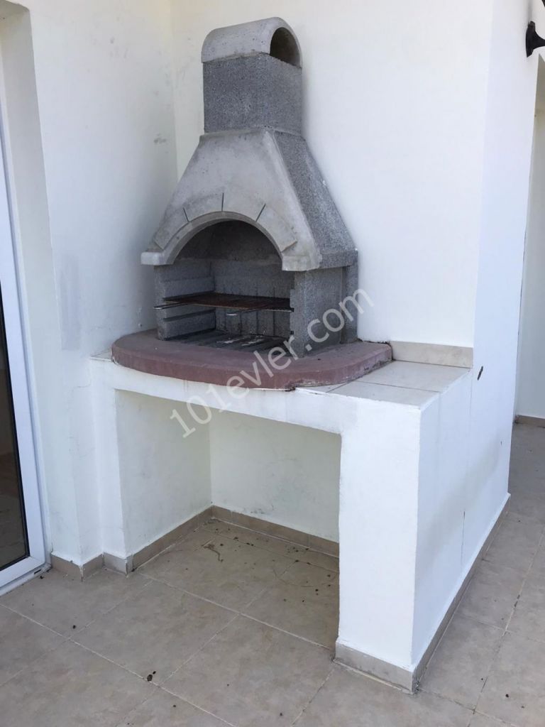 Flat To Rent in Girne Merkez, Kyrenia