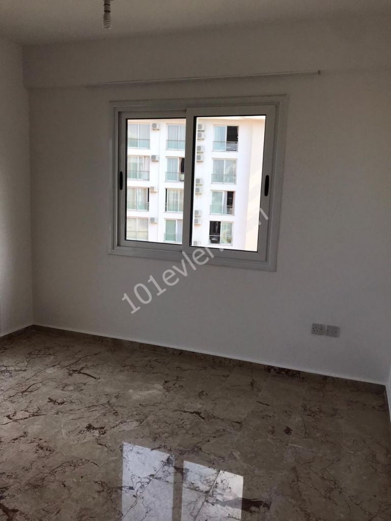 GİRNE ŞOKMAR BÖLGESİNDE 3+1 EŞYASIZ PENTHOUSE!!!