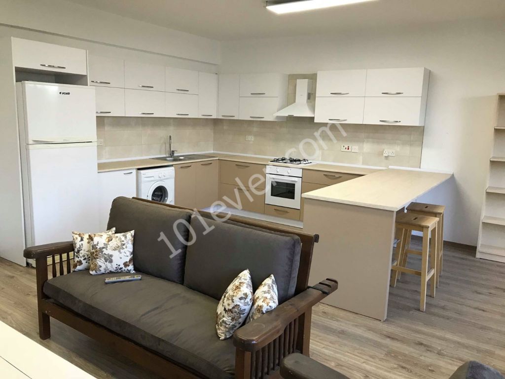 Flat To Rent in Alsancak, Kyrenia