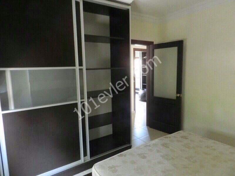 GİRNE MERKEZDE FULL EŞYALI 3+1 DAİRE!