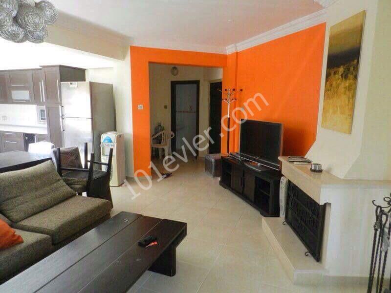 GİRNE MERKEZDE FULL EŞYALI 3+1 DAİRE!