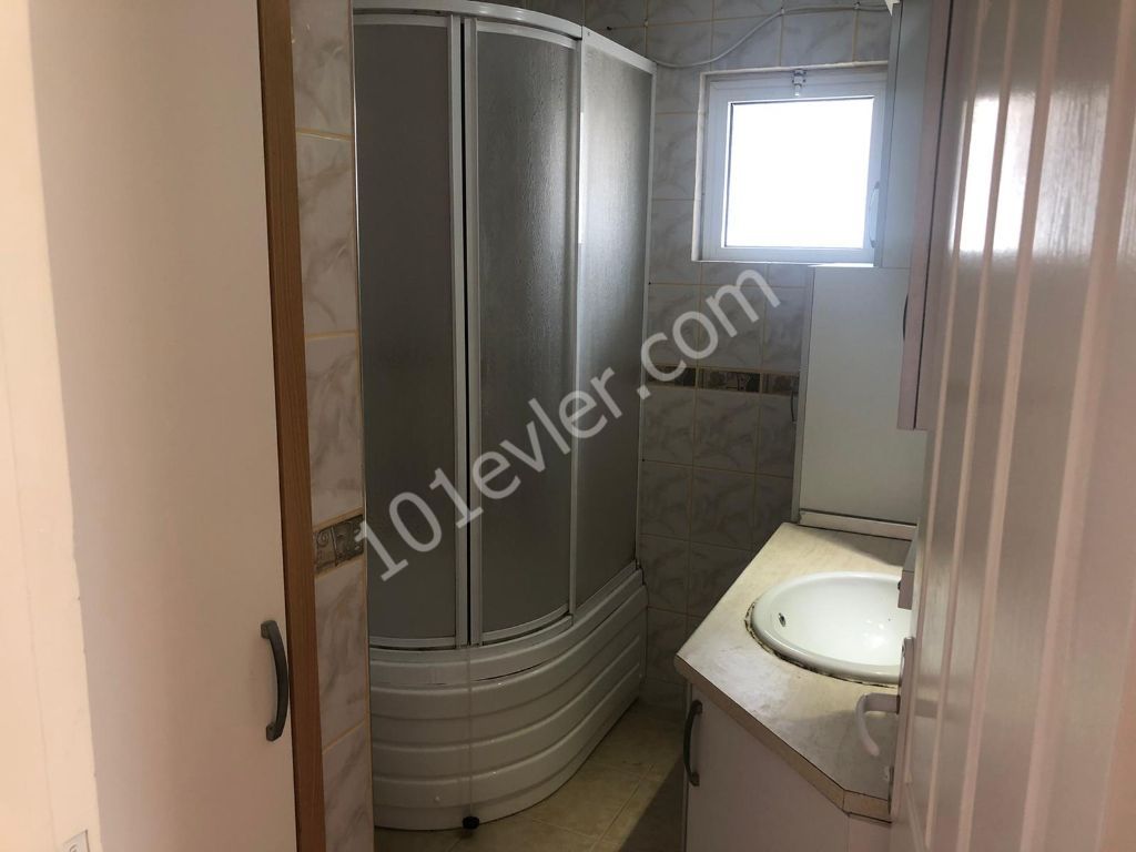 Flat To Rent in Girne Merkez, Kyrenia