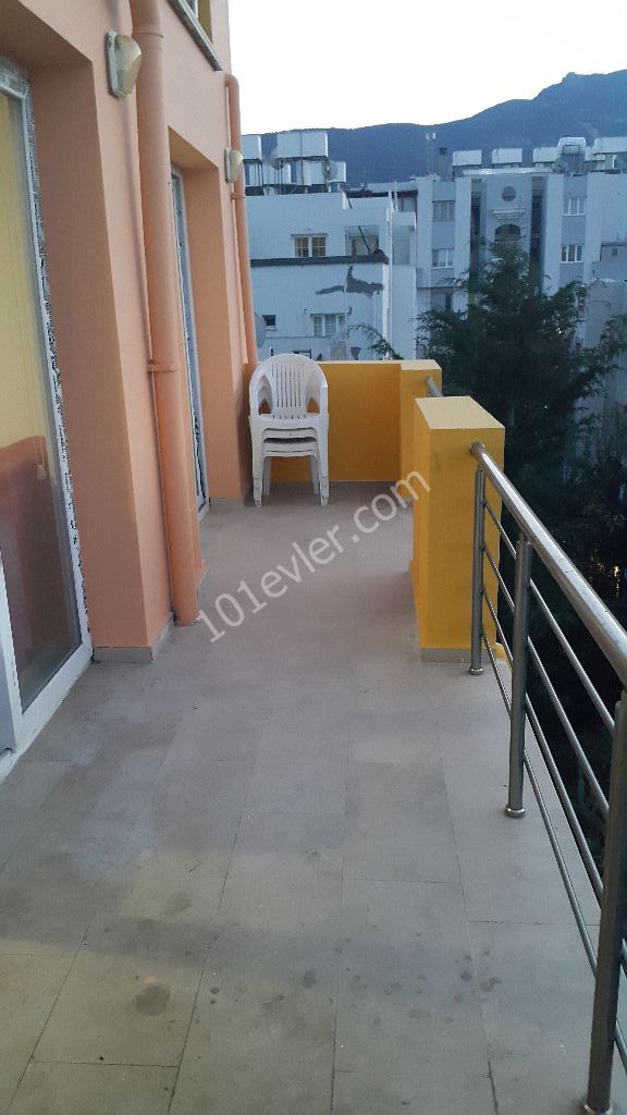 Flat To Rent in Girne Merkez, Kyrenia