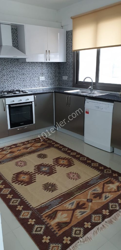 GİRNE YOK YOKTUR MARKET BÖLGESİNDE 2+1 FULL EŞYALI LÜKS DAİRE!!!