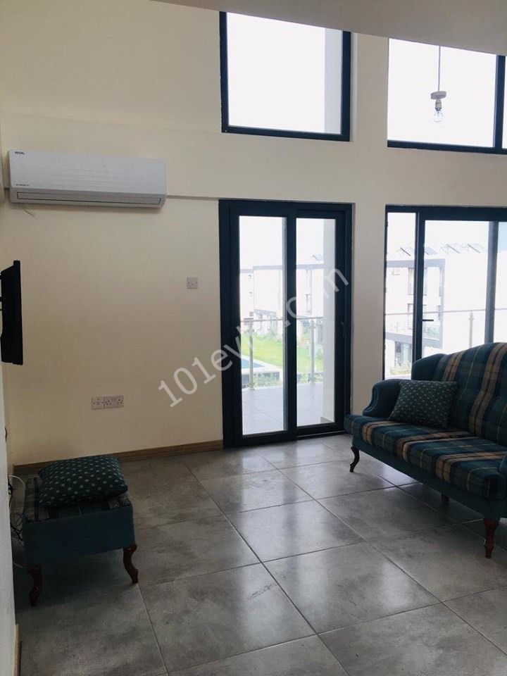 Flat To Rent in Alsancak, Kyrenia