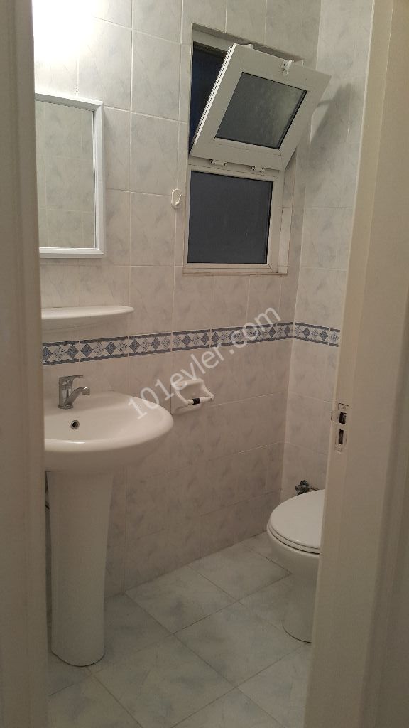 Flat To Rent in Girne Merkez, Kyrenia