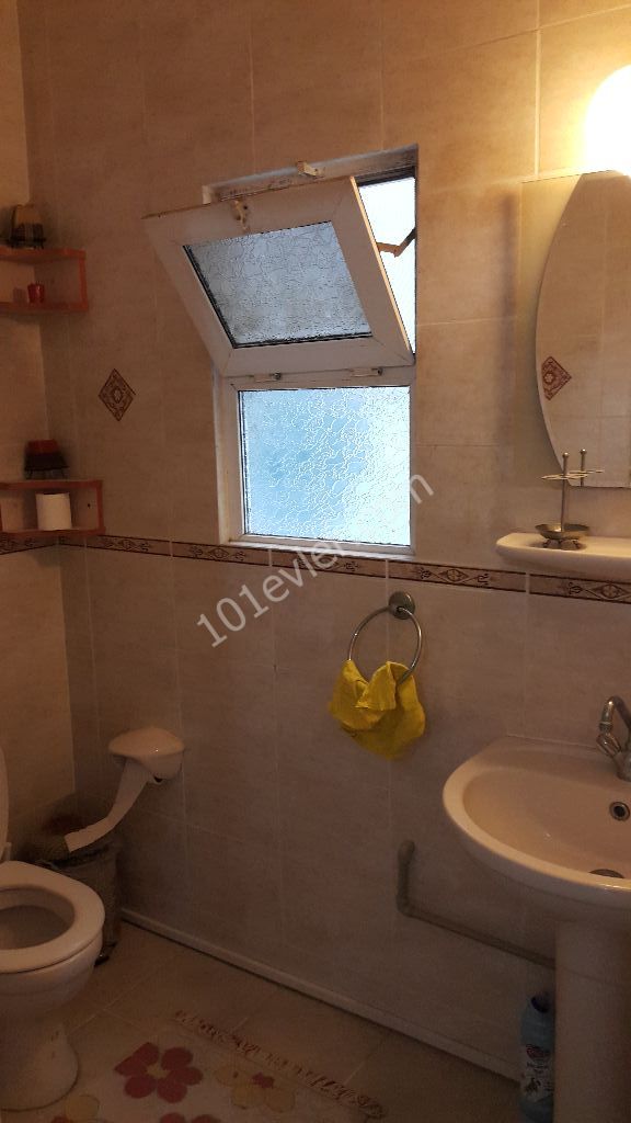 Flat To Rent in Girne Merkez, Kyrenia