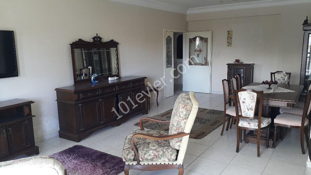 Flat To Rent in Girne Merkez, Kyrenia