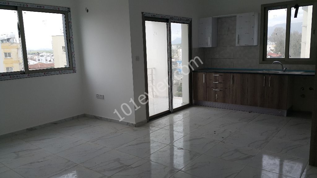 2+ 1 (85m2) APARTMENT IN A VERY NICE LOCATION WITH A TURKISH COB IN MITREELI!!(THE LAST 4 PIECES)!! ** 