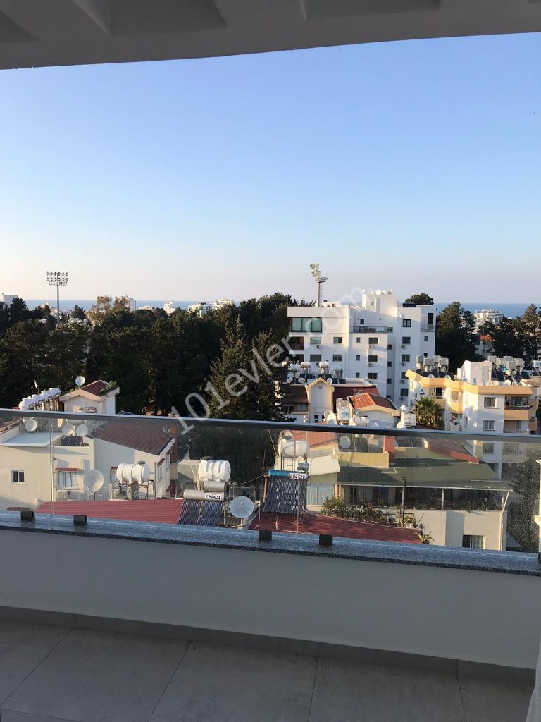 Flat To Rent in Girne Merkez, Kyrenia