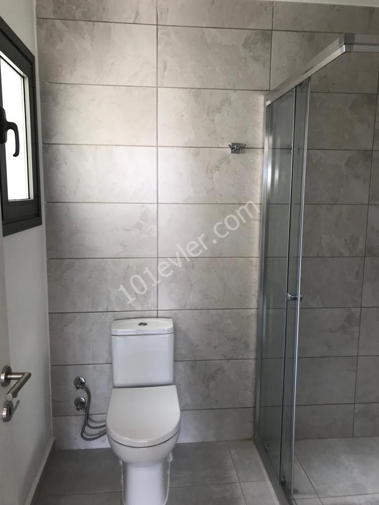 KIBRIS TOWN HOUSES'DA ZEMİN KATTA EŞYALI 1+1 DAİRE!