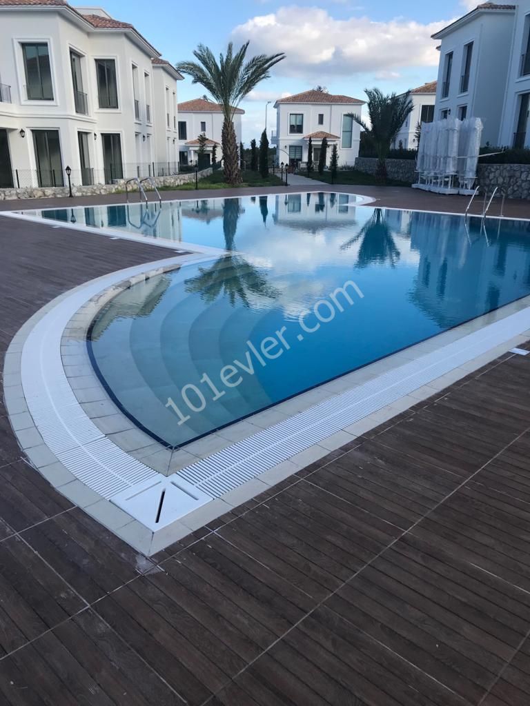 Flat To Rent in Alsancak, Kyrenia