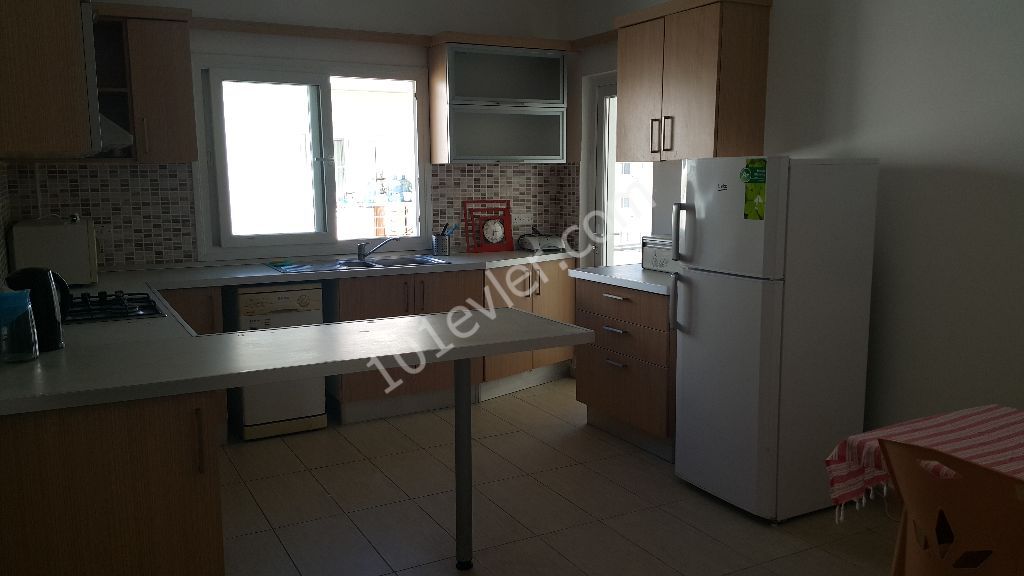 Flat To Rent in Dikmen, Kyrenia