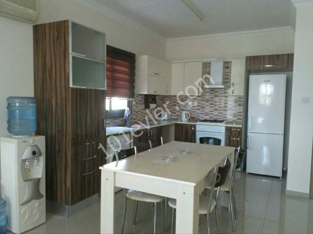 Flat To Rent in Girne Merkez, Kyrenia