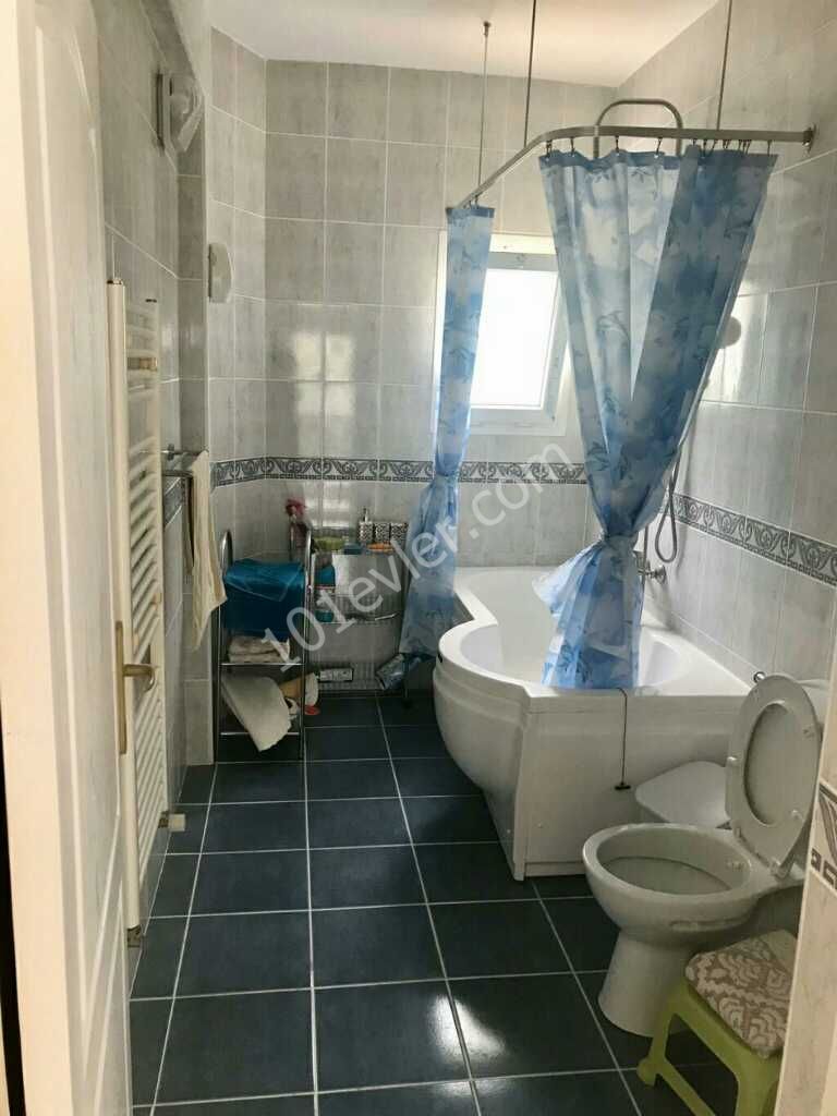 Girne Cratos Bolgesinde 4+1 Full Esyali Ozel Havuzlu Villa (*FIRSAT*)